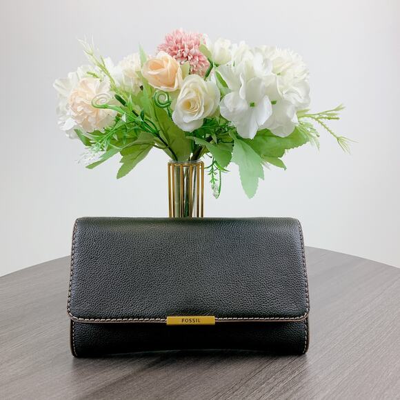 Fossil SHB3155001 Jori Wallet Crossbody IN Black - Picture 2 of 8